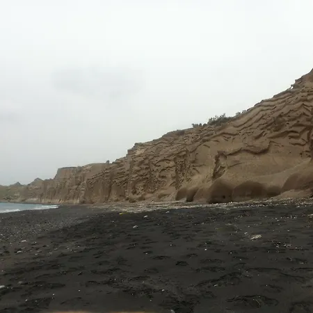 بيت للعطل The House Of The Seven Ships *